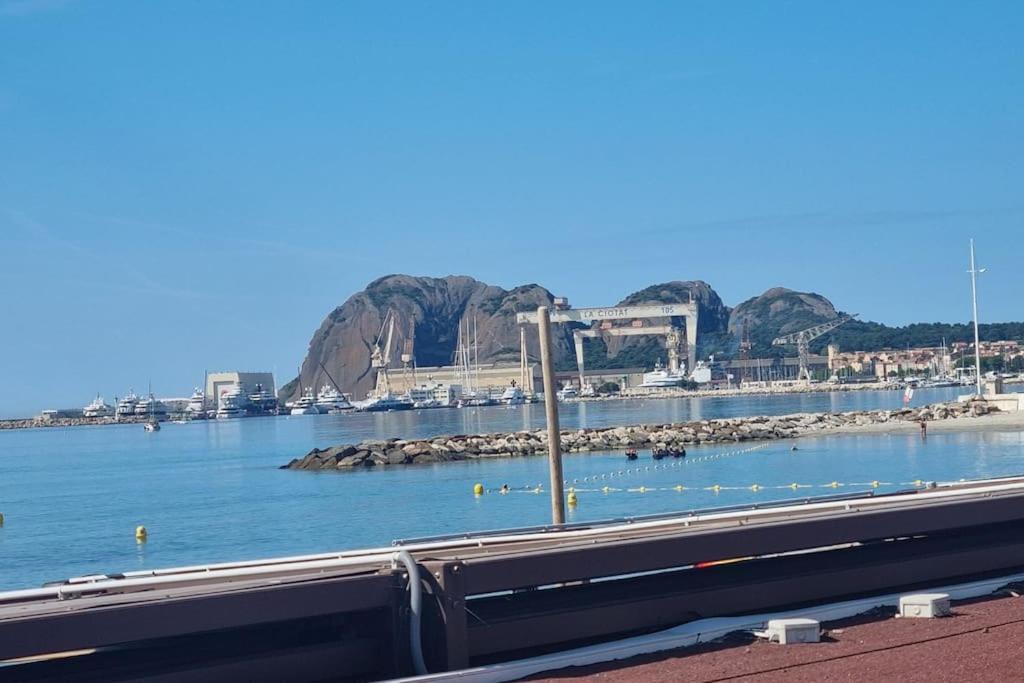 Maisonnette Chez L'Habitant La Ciotat Bagian luar foto