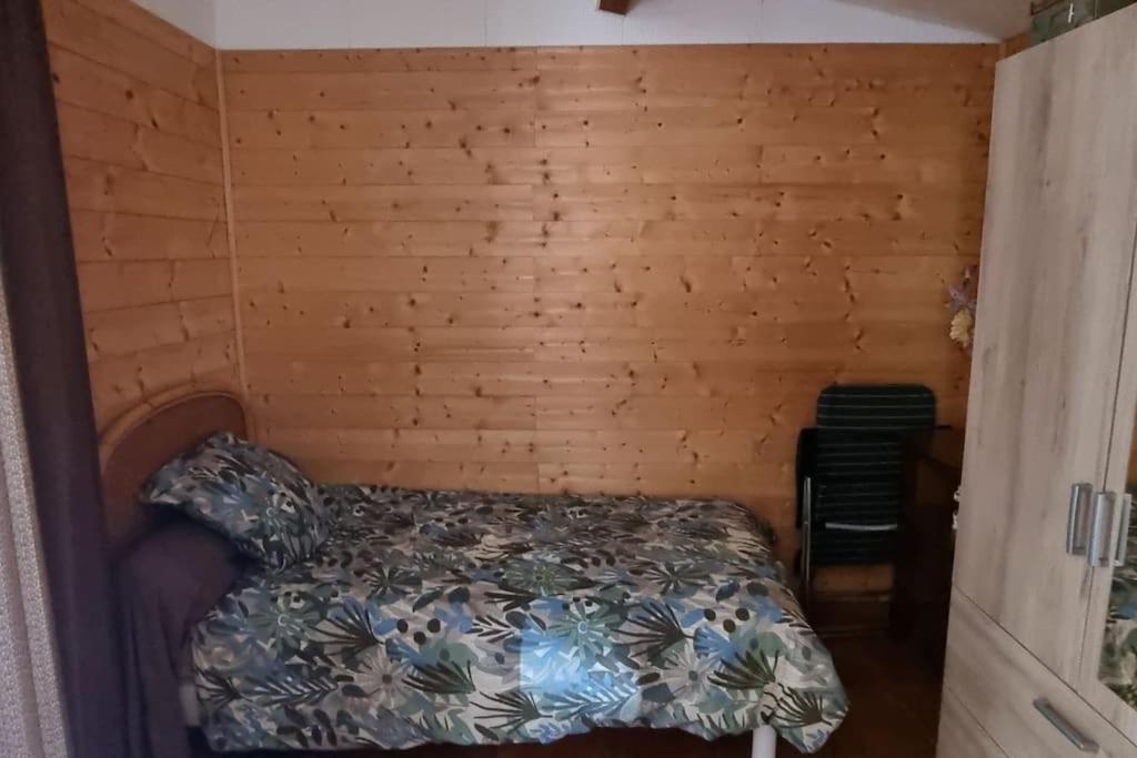Maisonnette Chez L'Habitant La Ciotat Bagian luar foto